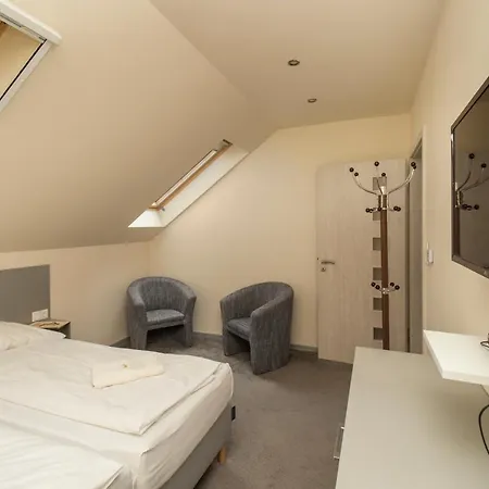 Ponty-papa Rendezvényház * Dávod