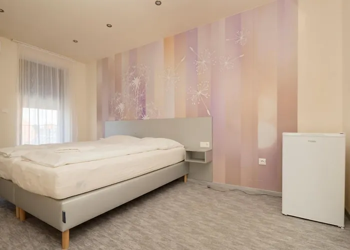 Ponty-papa Rendezvenyhaz Aparthotel